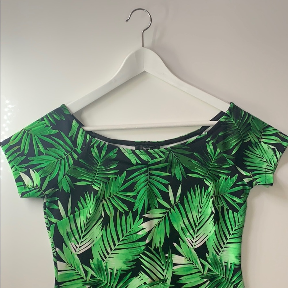 Green banana leaf  body con dress